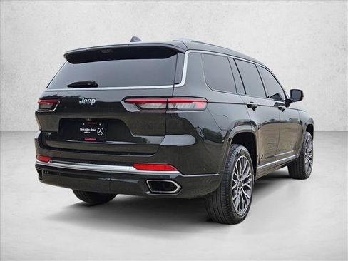 Used 2023 Jeep Grand Cherokee L Summit image 5