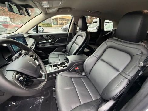 New 2026 Lincoln Corsair Premiere image 14