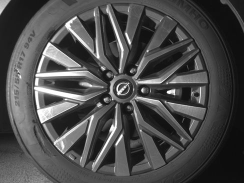 Used 2025 Nissan Altima 2.5 SV image 13