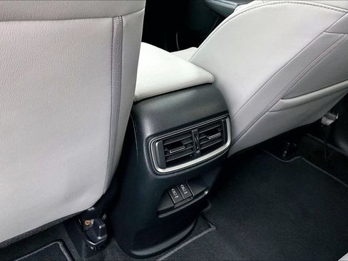 Used 2020 Honda CR-V Touring image 32