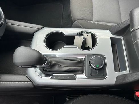 Used 2025 Chevrolet Blazer LT image 28