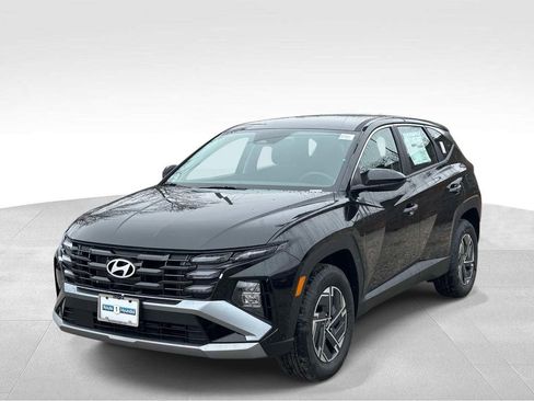 New 2026 Hyundai Tucson Blue SE AWD/4WD image 2