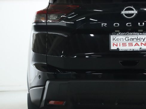 Certified 2026 Nissan Rogue S image 42
