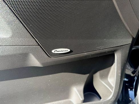 Used 2011 GMC Terrain SLT w/ Cargo Package image 17