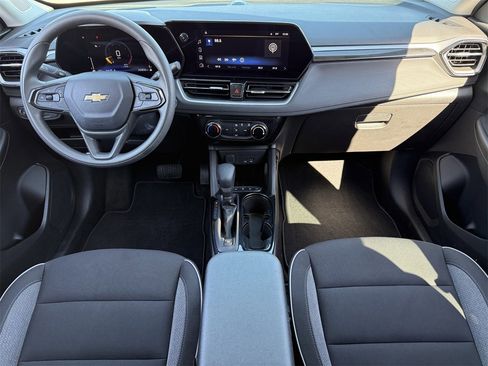 Certified 2025 Chevrolet TrailBlazer LT image 9