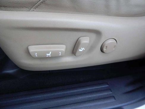 Used 2012 Toyota 4Runner Limited image 17