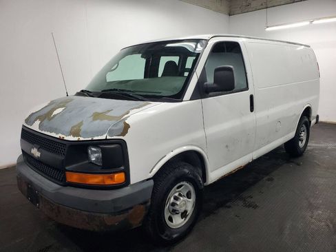 Used 2009 Chevrolet Express 2500 2500 3dr Cargo Van image 1