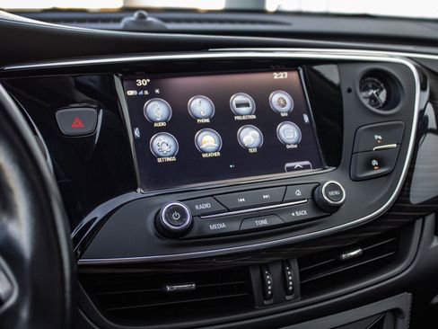 Used 2019 Buick Envision Essence image 28