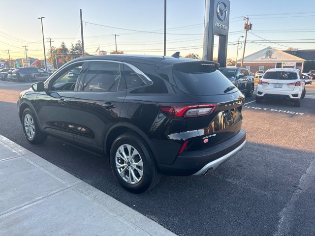 Used 2023 Ford Escape Active w/ Tech Pack #2 AWD/4WD image 5