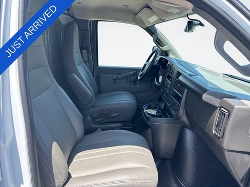 New 2026 Chevrolet Express 2500 Extended w/ Enhanced Convenience Package RWD image 22