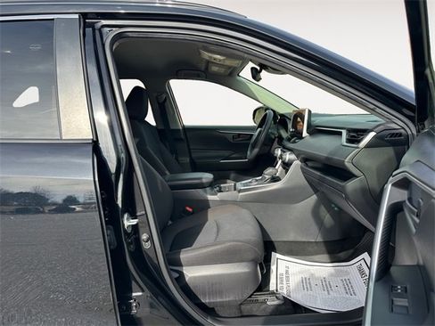 Used 2023 Toyota RAV4 LE image 15