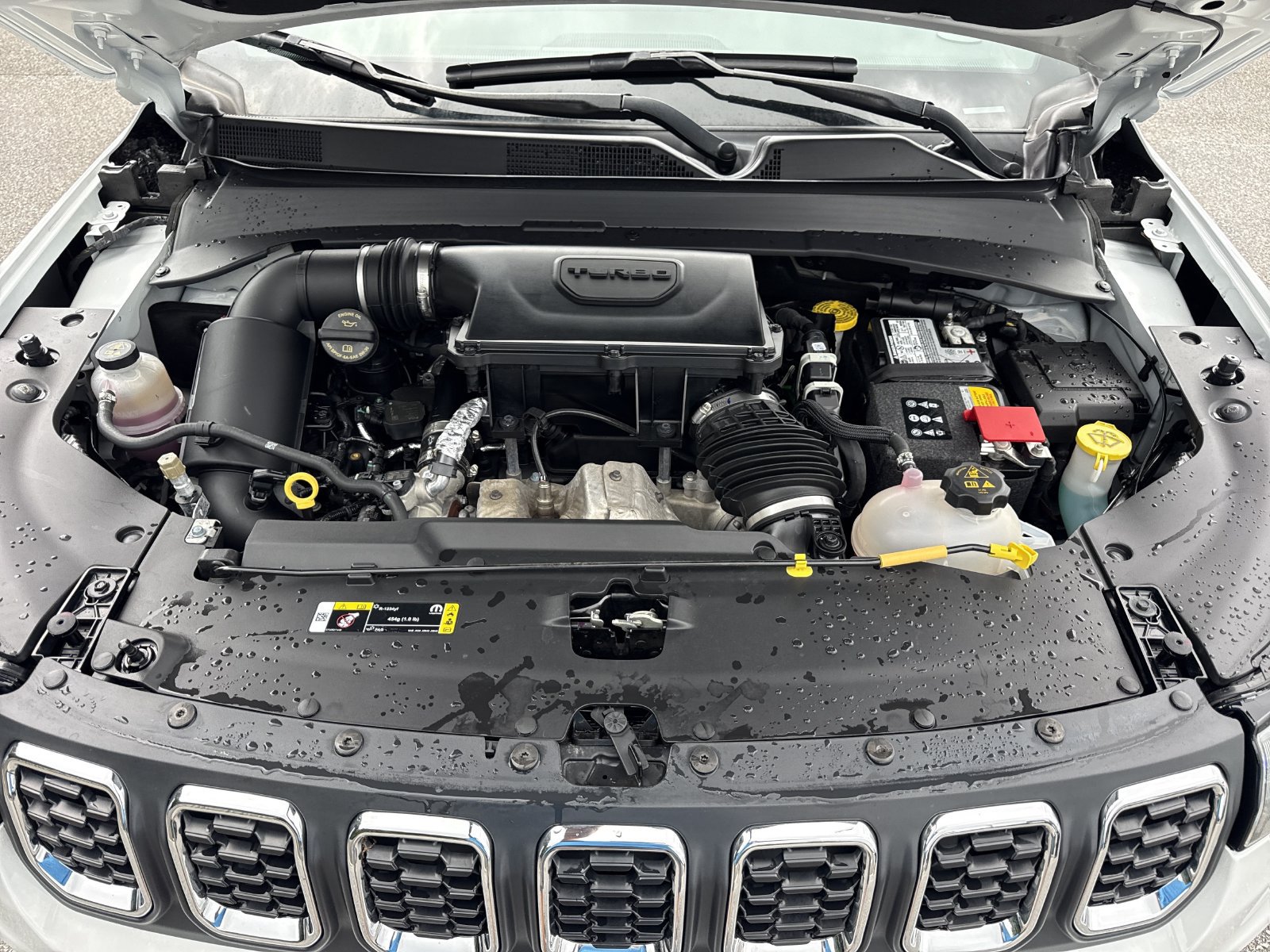 Used 2025 Jeep Compass Latitude AWD/4WD image 31