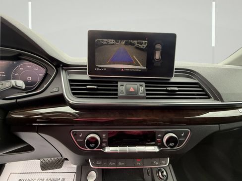 Used 2019 Audi Q5 2.0T Premium Plus w/ Premium Plus Package image 13