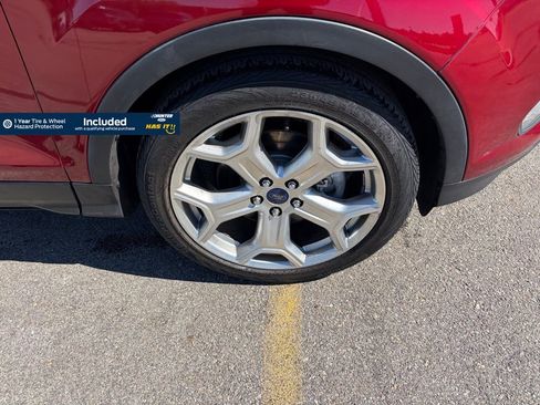 Used 2017 Ford Escape Titanium image 13