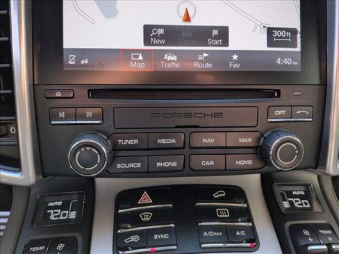 Used 2017 Porsche Cayenne S image 17