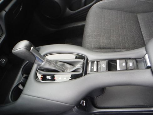 Used 2023 Honda HR-V LX image 15