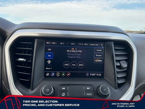 Used 2020 GMC Acadia SLT FWD image 24