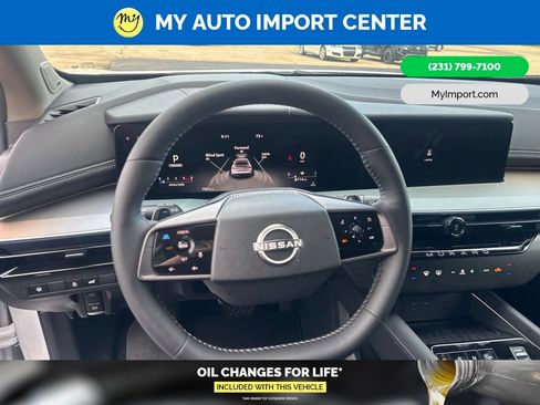 Used 2025 Nissan Murano SL AWD/4WD image 9