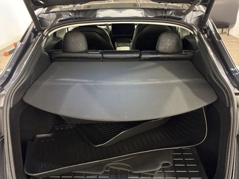 Used 2023 Tesla Model Y Long Range image 22