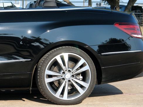 Used 2014 Mercedes-Benz E 350 Cabriolet image 25