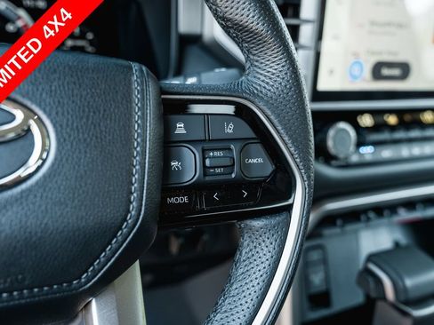 Used 2024 Toyota Tundra Limited AWD/4WD image 17