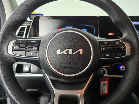 Used 2023 Kia Sportage LX image 25