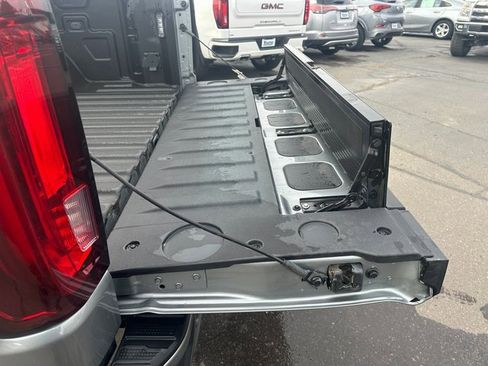 Used 2024 GMC Sierra 1500 AT4 w/ Technology Package image 19