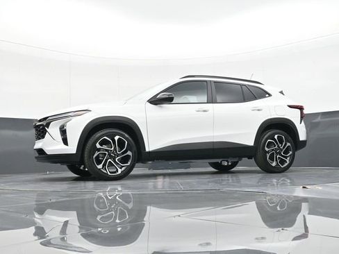 New 2026 Chevrolet Trax RS w/ Sunroof Package image 55