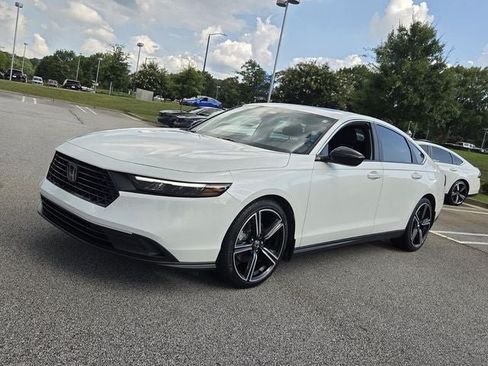 Used 2024 Honda Accord Sport image 4