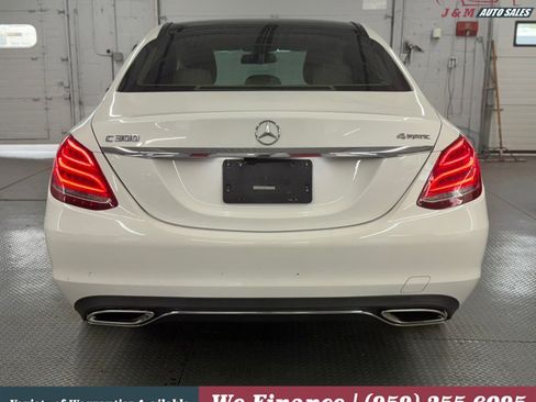 Used 2017 Mercedes-Benz C 300 4MATIC Sedan image 9