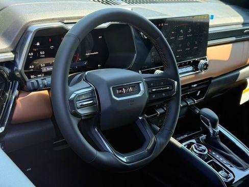 New 2026 GMC Canyon AT4 w/ Technology Plus Package AWD/4WD image 16