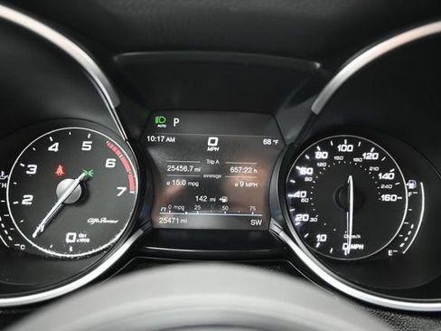 Used 2023 Alfa Romeo Stelvio Ti AWD/4WD image 20