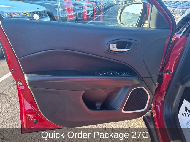 Used 2018 Jeep Compass Limited w/ Navigation Group AWD/4WD image 10