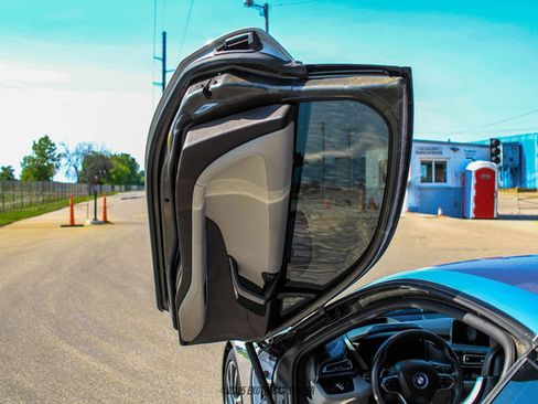 Used 2016 BMW i8 image 38