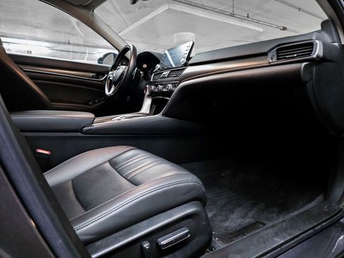 Certified 2021 Honda Accord Touring image 39