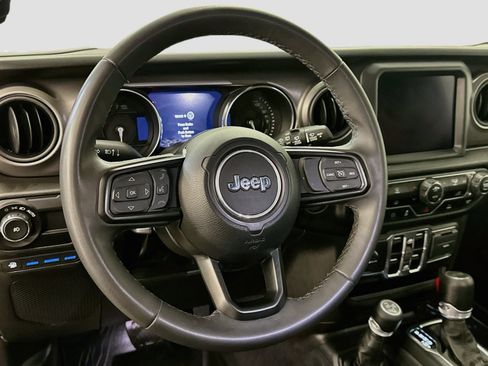 Used 2023 Jeep Wrangler Unlimited w/ 8.4" Radio Group AWD/4WD image 18