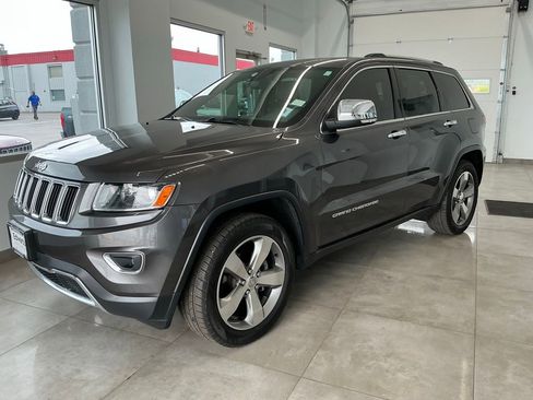 Used 2014 Jeep Grand Cherokee Limited w/ Trailer Tow Group IV AWD/4WD image 4