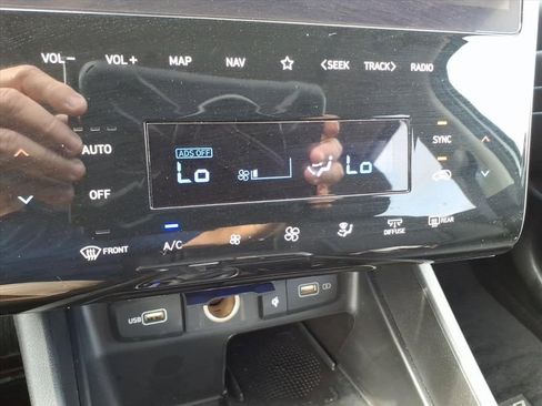 Certified 2024 Hyundai Tucson SEL w/ Convenience Package image 21