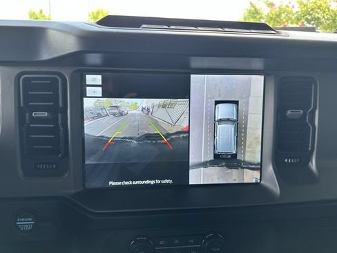 Certified 2022 Ford Bronco Outer Banks w/ Sasquatch Package AWD/4WD image 18