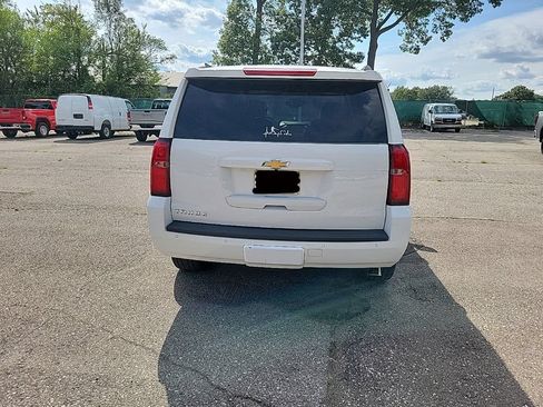 Used 2019 Chevrolet Tahoe LT w/ LT Signature Package AWD/4WD image 7