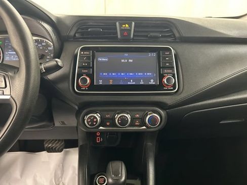 Used 2021 Nissan Versa S FWD image 15
