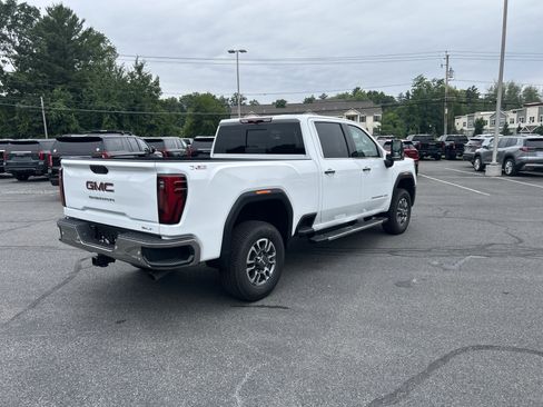 New 2026 GMC Sierra 2500 SLT w/ SLT Premium Package AWD/4WD image 15