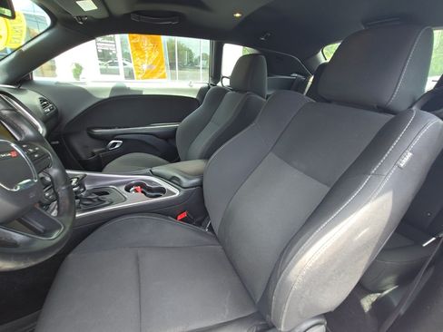 Used 2016 Dodge Challenger R/T RWD image 11
