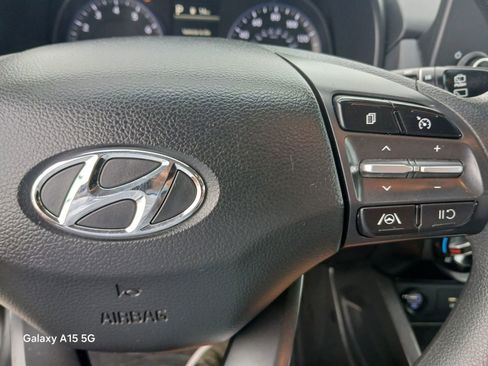 Used 2022 Hyundai Kona SEL image 30