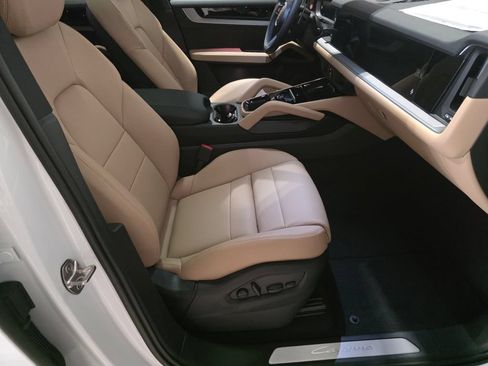 New 2026 Porsche Cayenne AWD/4WD image 35