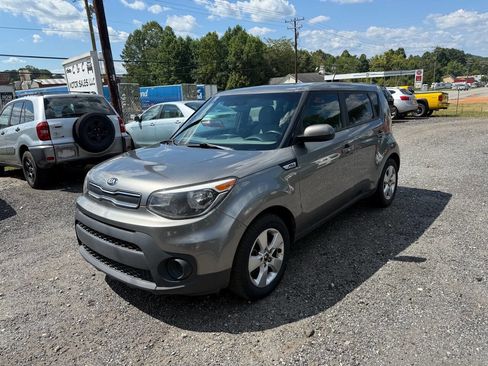 Used 2019 Kia Soul image 3