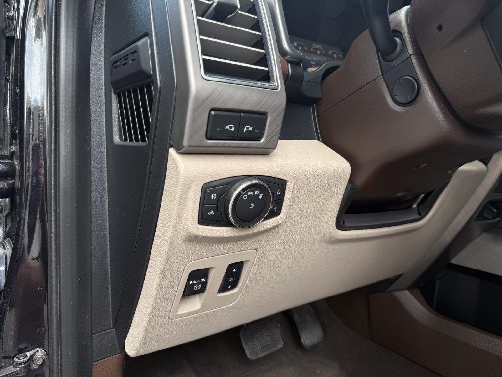 Used 2019 Ford F150 Limited w/ Trailer Tow Package AWD/4WD image 29