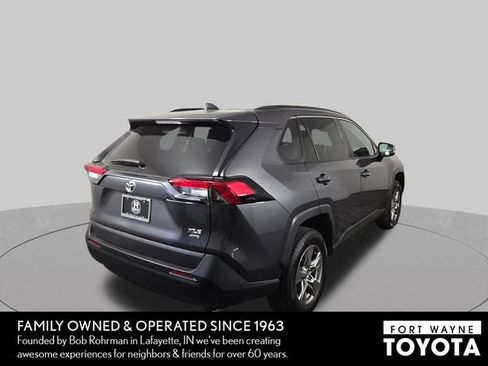 Used 2024 Toyota RAV4 XLE AWD/4WD image 7