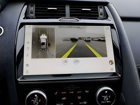 Used 2024 Jaguar E-PACE R-Dynamic SE image 27