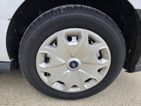 Used 2014 Ford Transit Connect XL image 10